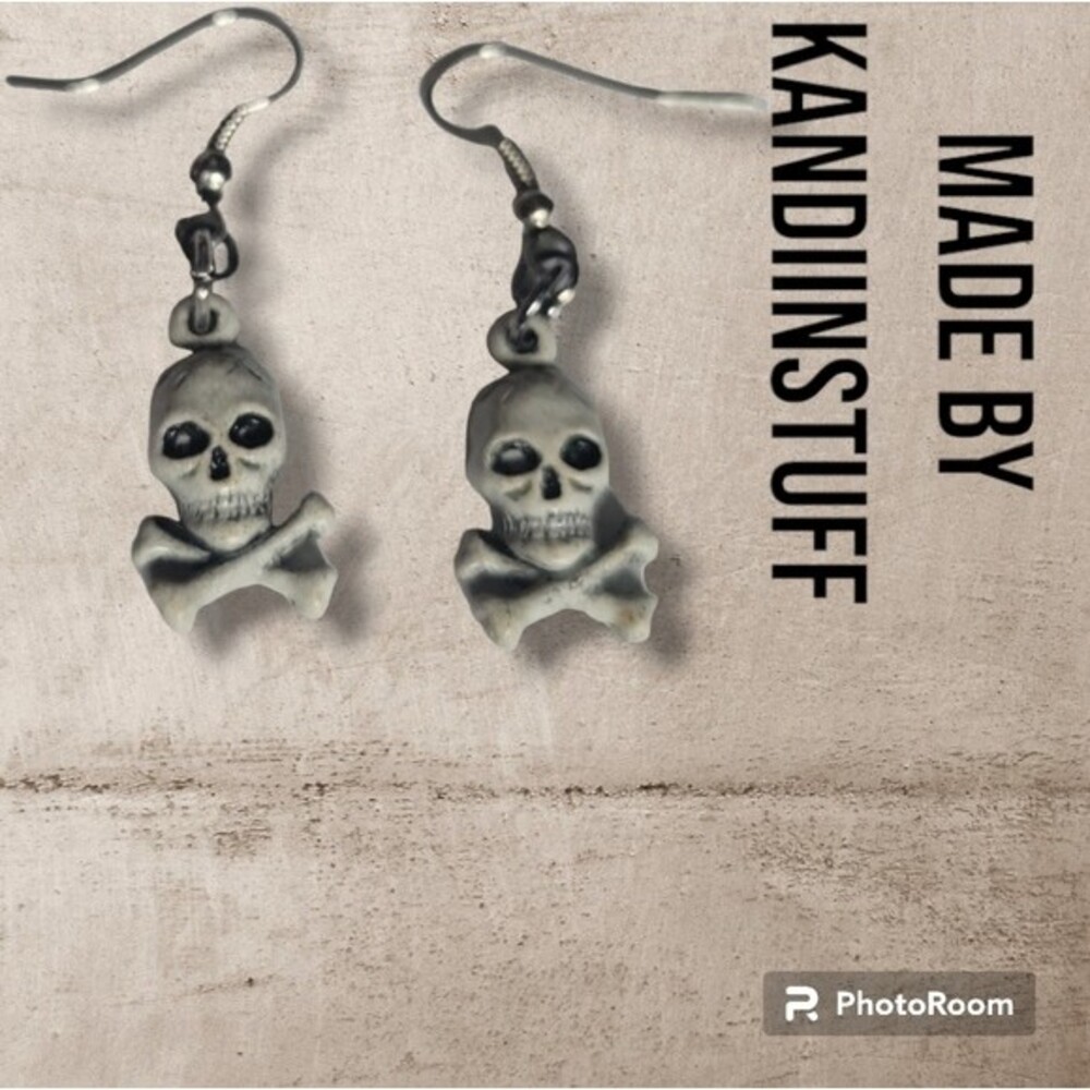 HANDMADE PAINTED SKULL/CROSSBONES EARRINGS